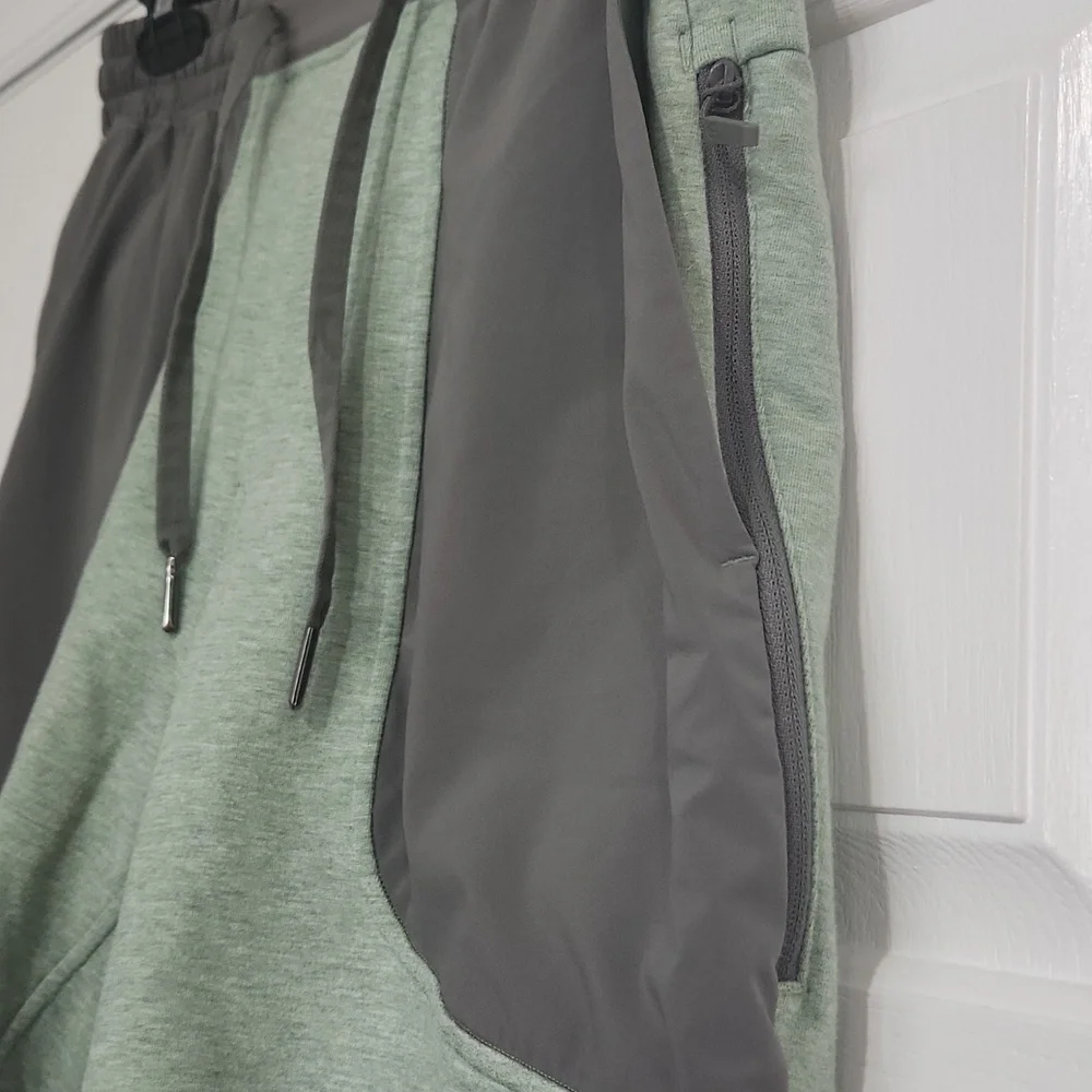 Lululemon City Commute Short *True Heather 9
